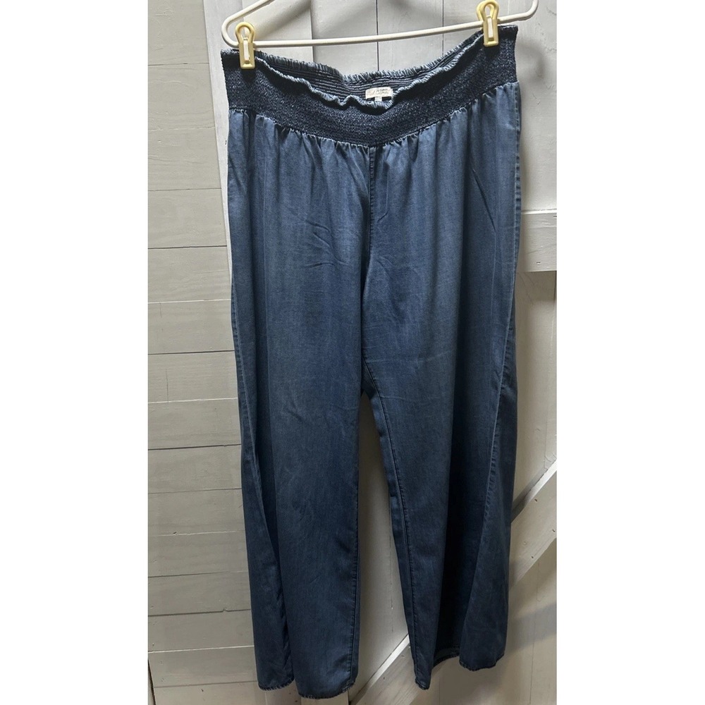 Red Camel Curvy Women's Size 0X Blue Chambray Smocked Waist Pants